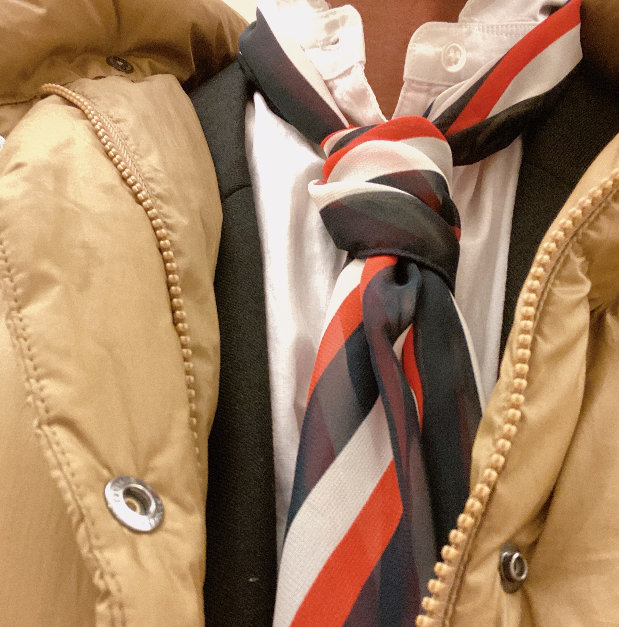父親 卒業 式 ネクタイ 卒業式の父親の服装：理想的なスーツの色やネクタイを画像で紹介